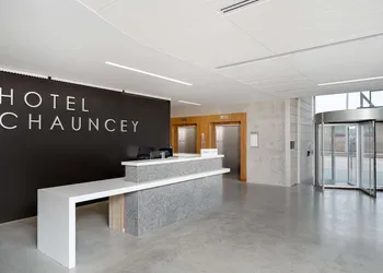 Hotel Chauncey Iowa City Tapestry Collection by Hilton hotel thumbnail 6