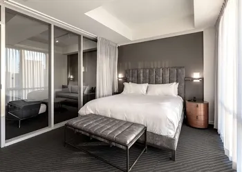 Hotel Chauncey Iowa City Tapestry Collection by Hilton hotel thumbnail 8