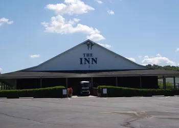The Golf Inn at QC Resort and RV hotel thumbnail 5