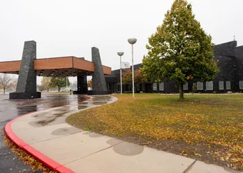 Royal River Casino and Hotel hotel thumbnail 2