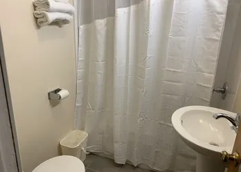 Bing's Motel hotel thumbnail 8