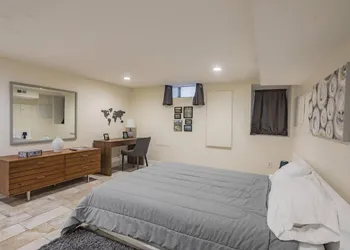 Beautiful 2 bedroom-Graduate Hospital-Back Patio hotel thumbnail 6