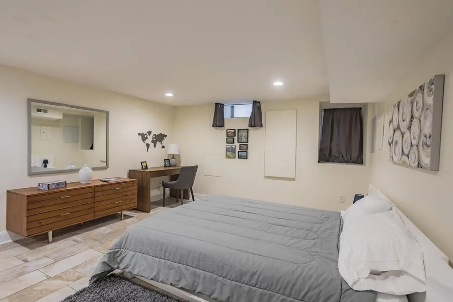 Beautiful 2 bedroom-Graduate Hospital-Back Patio hotel detail image 6