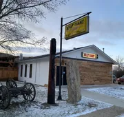 Jolly Giant Pub & Motel hotel detail image 4