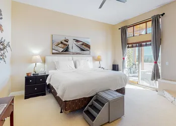 Snowfall Lodge 2 hotel thumbnail 3
