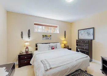 Snowfall Lodge 2 hotel thumbnail 7
