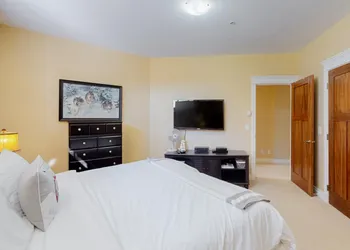 Snowfall Lodge 2 hotel thumbnail 8
