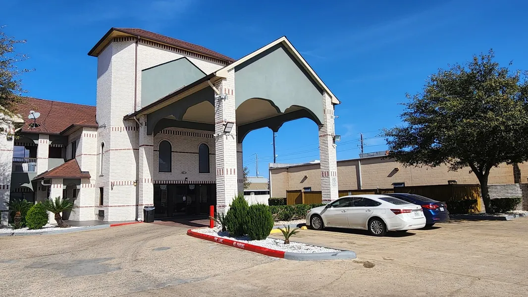 Scottish Inns & Suites Sam Houston Pkwy hotel detail image 2