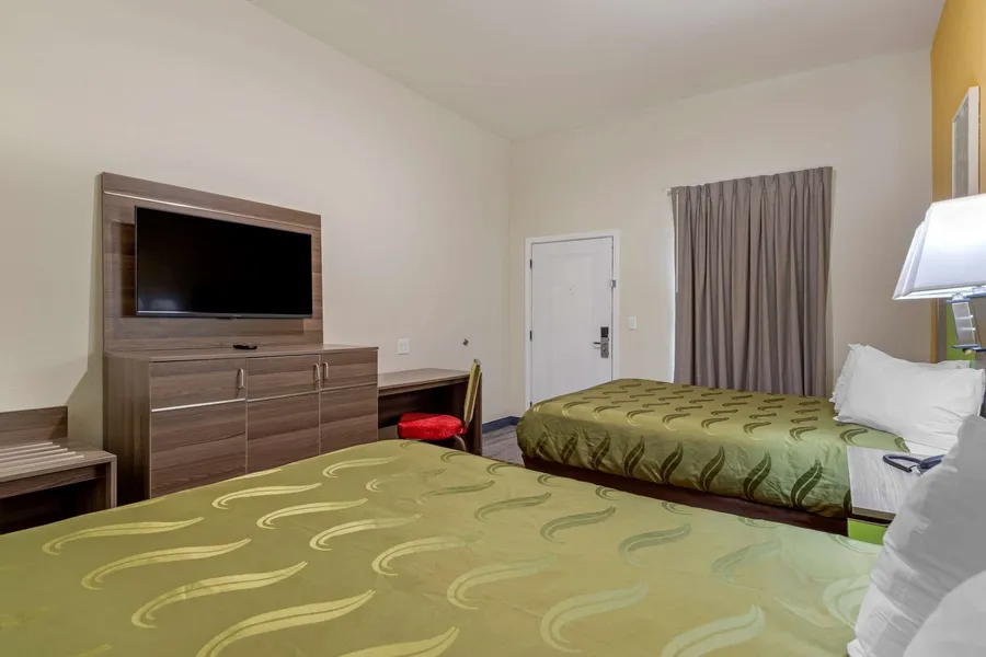 Quality Inn & Suites Elgin hotel detail image 6