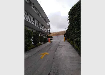 Hotel El Descanso Inn hotel thumbnail 2