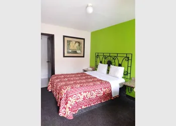 Hotel El Descanso Inn hotel thumbnail 7