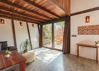Nahouse Jungle Lodges hotel thumbnail 4