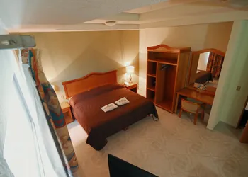 Hotel El Conquistador Monarca hotel thumbnail 6