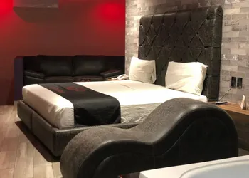 Intimisimo Suites Autohotel Centro Only Adult hotel thumbnail 6