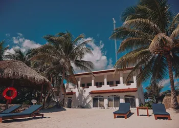 Casa Altamar hotel thumbnail 2