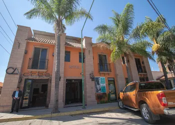 Hotel Degollado hotel thumbnail 2