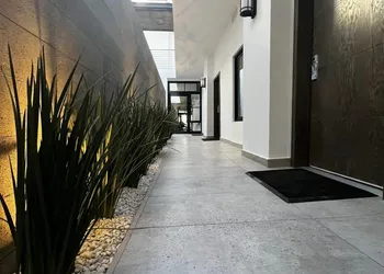 Madison Suites hotel thumbnail 3