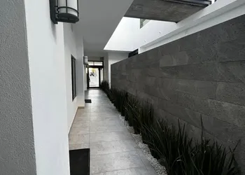 Madison Suites hotel thumbnail 5