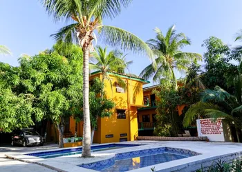 Playa Manzanillo hotel thumbnail 2