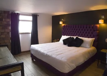 Hotel Santiurde hotel thumbnail 5