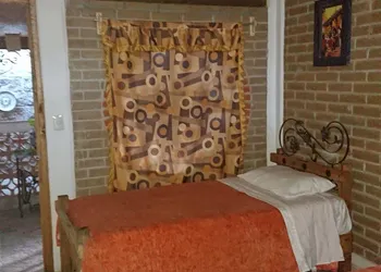 Hostal El Refugio hotel thumbnail 6