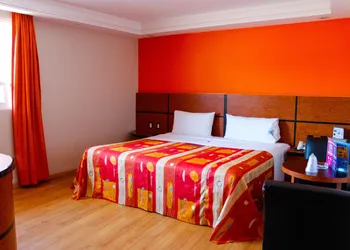 Plaza Fontesanta hotel thumbnail 7