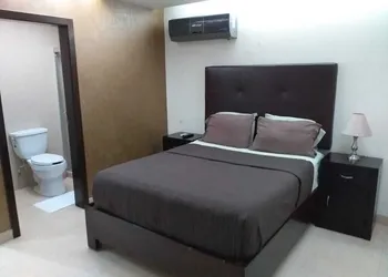 Premier Hotel Suites hotel thumbnail 5