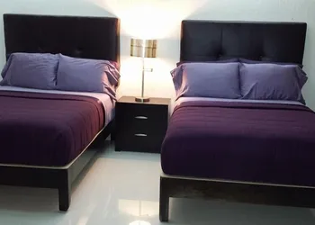 Premier Hotel Suites hotel thumbnail 8