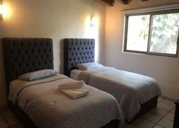 El Jardín De En Medio hotel thumbnail 7