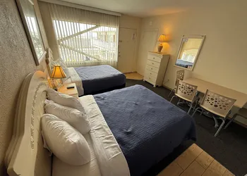 Starfire Motel hotel thumbnail 8