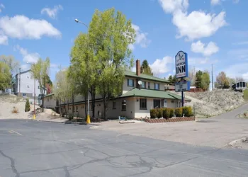 American inn hotel thumbnail 3