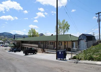 American inn hotel thumbnail 7