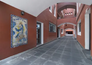 Meson Real Hotel & Suites hotel thumbnail 3