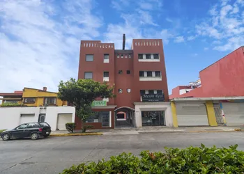 Meson Real Hotel & Suites hotel thumbnail 4