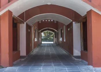 Meson Real Hotel & Suites hotel thumbnail 5