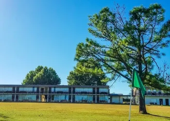 Fairway Inn hotel thumbnail 2