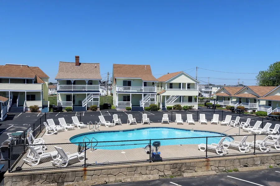 Mainsail Inn & Cottages hotel detail image 2