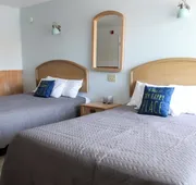 Mainsail Inn & Cottages hotel detail image 5