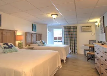 Mainsail Inn & Cottages hotel thumbnail 6
