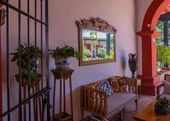 Hotel Hostal El Farol hotel thumbnail 4