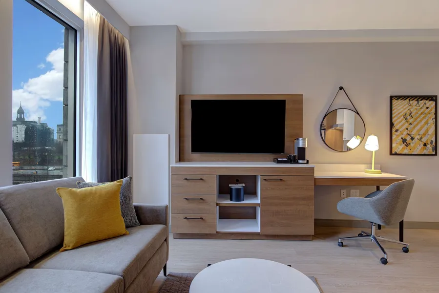 Hampton Inn by Hilton Montreal Downtown hotel detail image 6