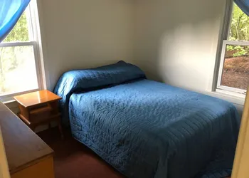 West Winds Motel & Cottages hotel thumbnail 7