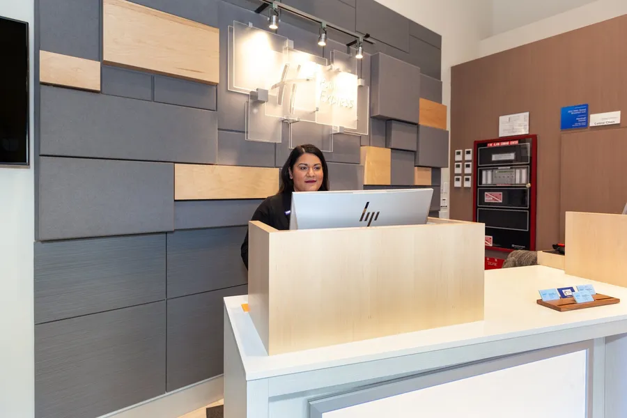 Holiday Inn Express NYC Brooklyn - Sunset Park by IHG hotel detail image 2