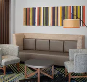 Holiday Inn Express & Suites Woodside LaGuardia Airport by IHG hotel detail image 5