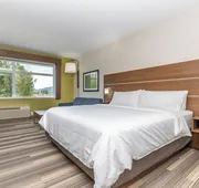 Holiday Inn Express & Suites Chilliwack East by IHG hotel detail image 5
