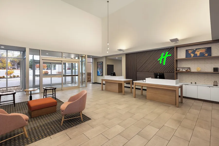 Holiday Inn & Suites Detroit - Troy by IHG hotel detail image 6