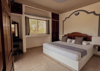 Los Angeles hotel thumbnail 7
