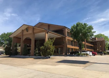 American Inn & Suites hotel thumbnail 2