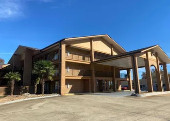 American Inn & Suites hotel thumbnail 3