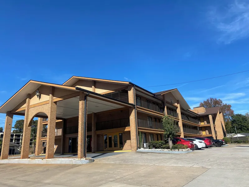 American Inn & Suites hotel detail image 6